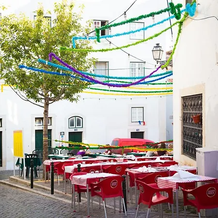 Alfama &